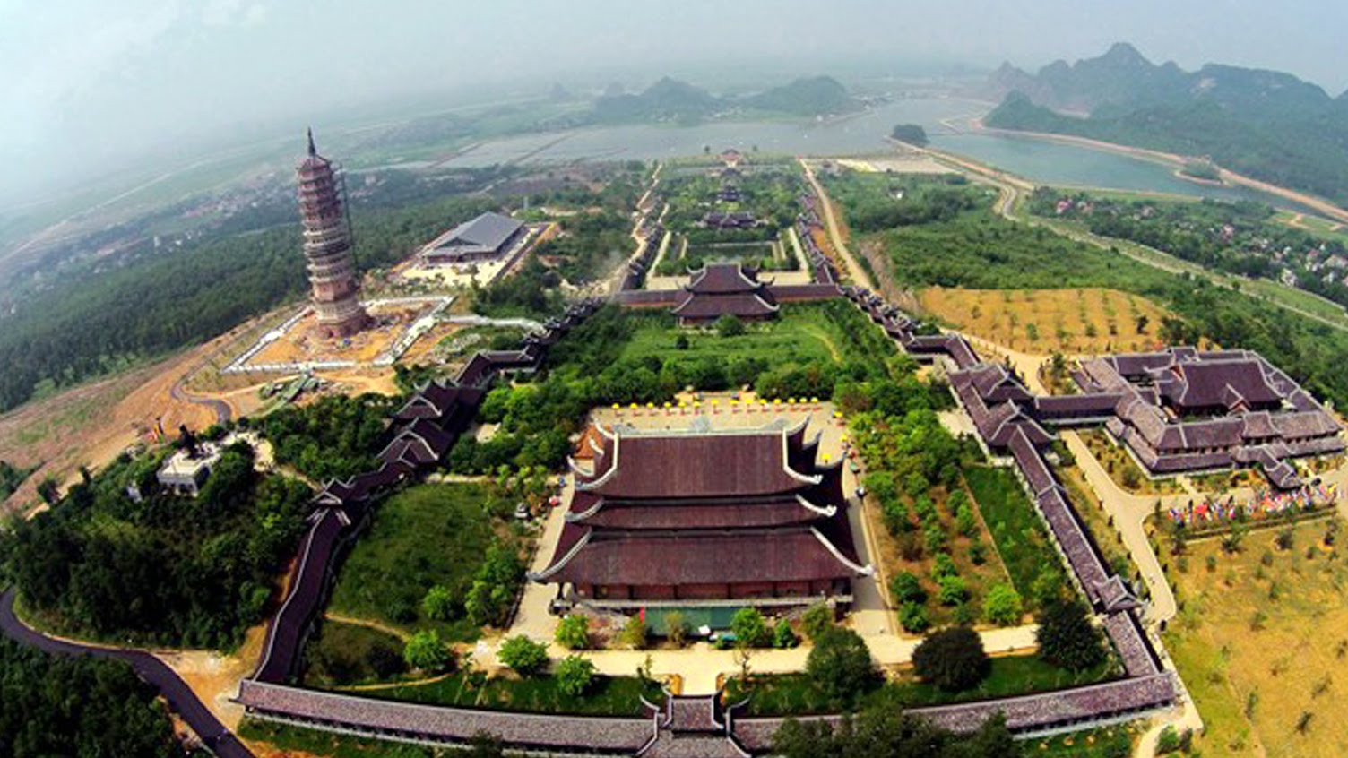 Tour Thanh Hóa - Đền Trần - Bái Đính 1 Ngày