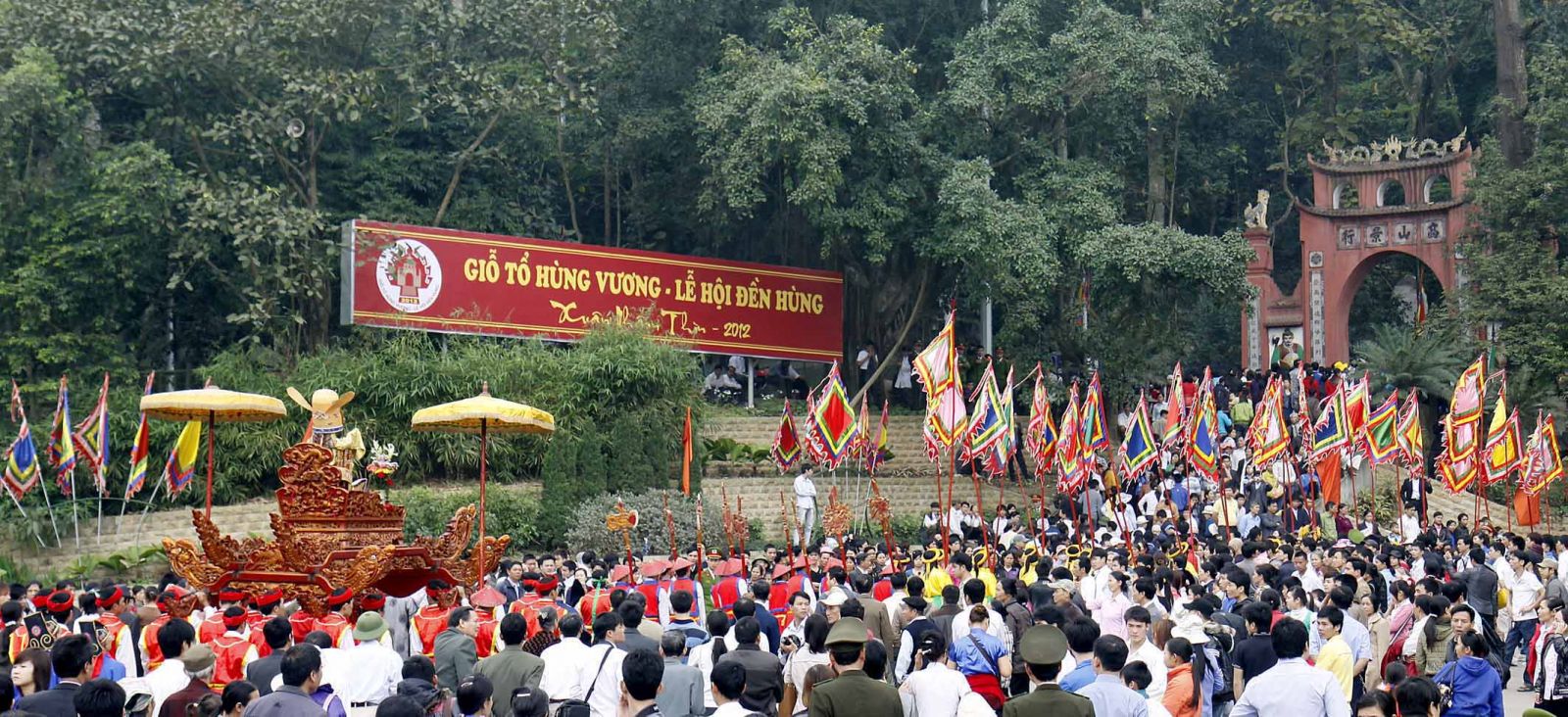 Tour Thanh Hóa - Đền Hùng - Tam Đảo - Đền Gióng 3N2Đ
